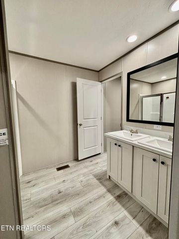 2101 Mccalla Ave, Knoxville, TN 37915