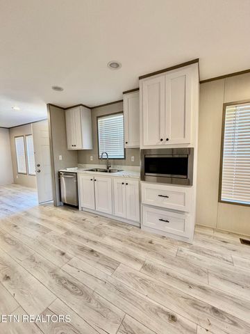 2101 Mccalla Ave, Knoxville, TN 37915