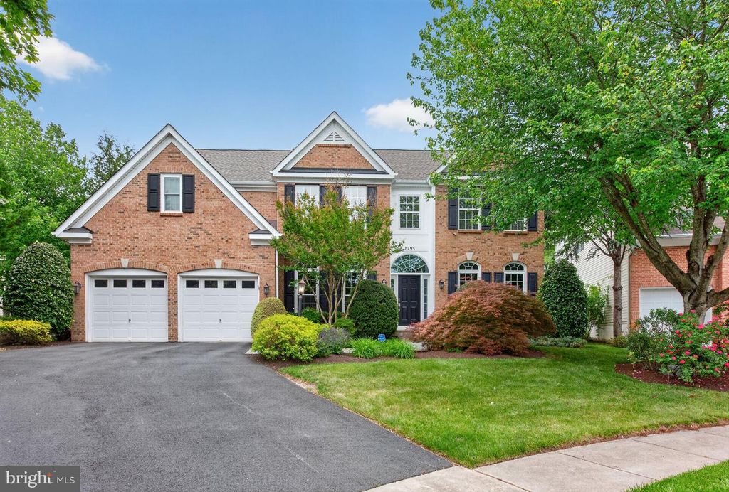 2795 MIDDLETON FARM CT, Herndon, VA 20171