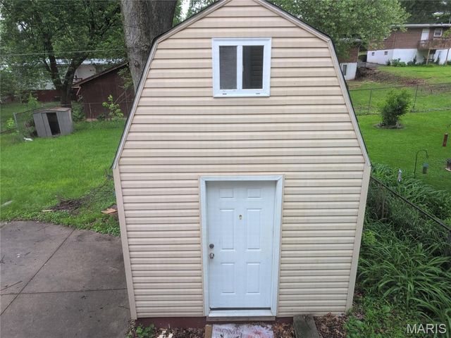 808 Arline Avenue, Ferguson, MO 63135
