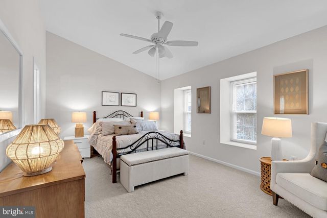 6163 GREEN HOLLOW CT, Springfield, VA 22152