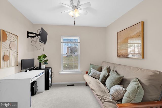 6163 GREEN HOLLOW CT, Springfield, VA 22152