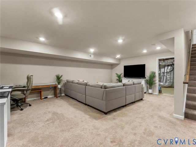 6636 Whisperwood Dr, North Chesterfield, VA 23234