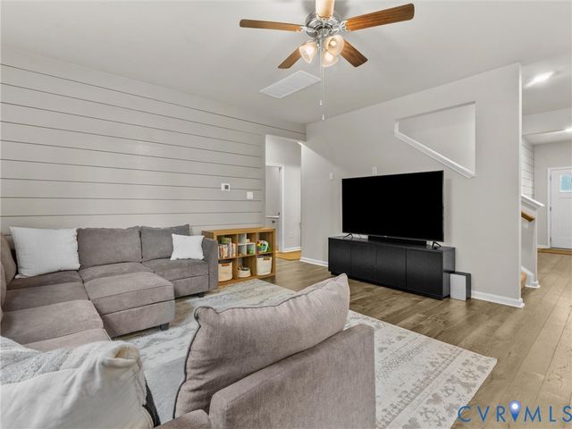 6636 Whisperwood Dr, North Chesterfield, VA 23234