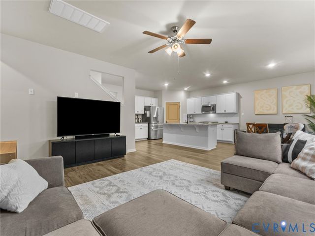 6636 Whisperwood Dr, North Chesterfield, VA 23234