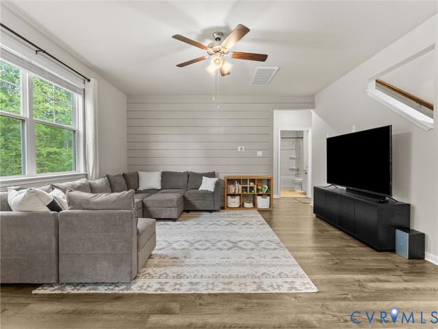 6636 Whisperwood Dr, North Chesterfield, VA 23234