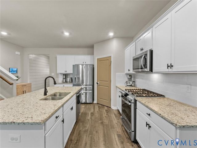 6636 Whisperwood Dr, North Chesterfield, VA 23234
