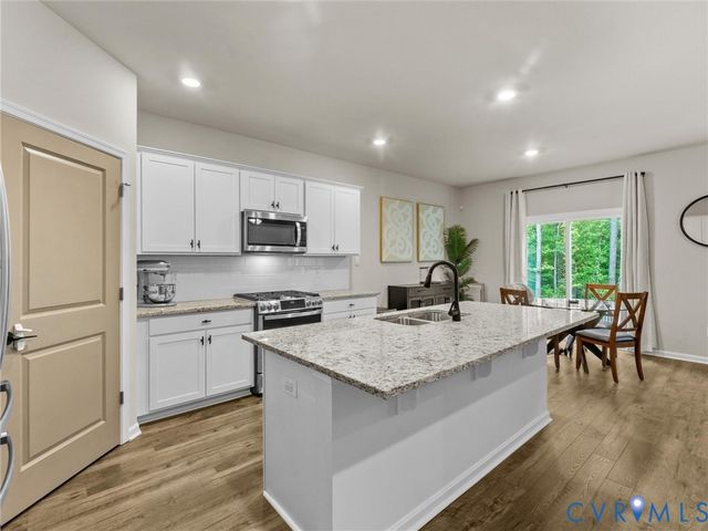 6636 Whisperwood Dr, North Chesterfield, VA 23234