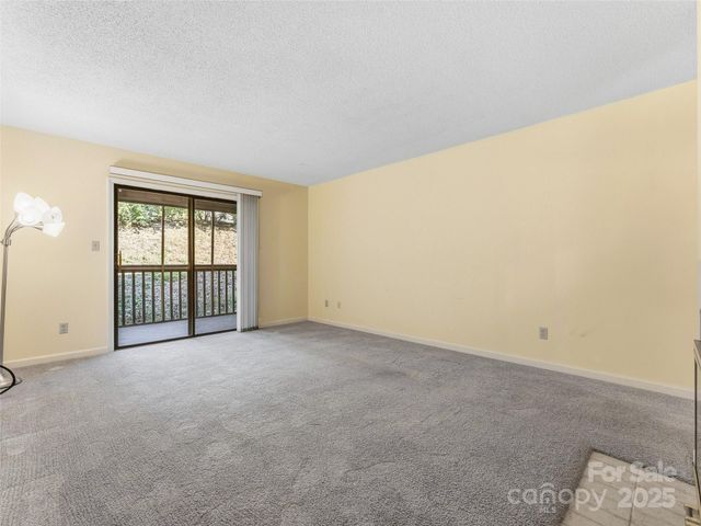 1203 Abbey Circle, Asheville, NC 28805