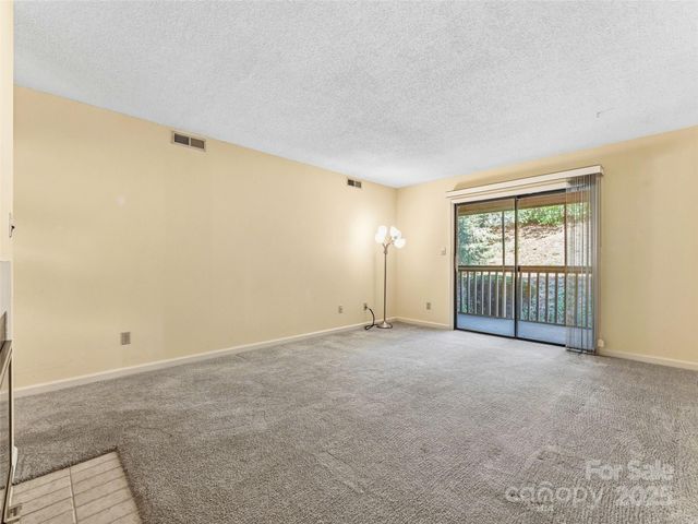 1203 Abbey Circle, Asheville, NC 28805