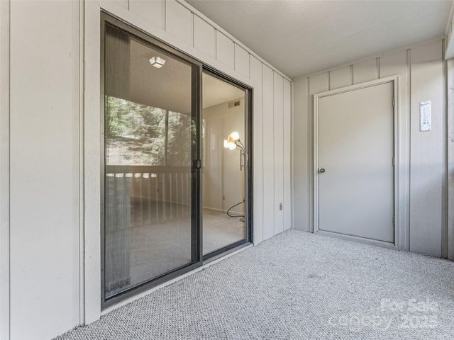 1203 Abbey Circle, Asheville, NC 28805