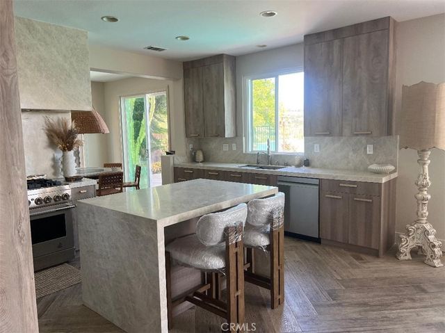 91 Windswept WAY, Mission Viejo, CA 92692