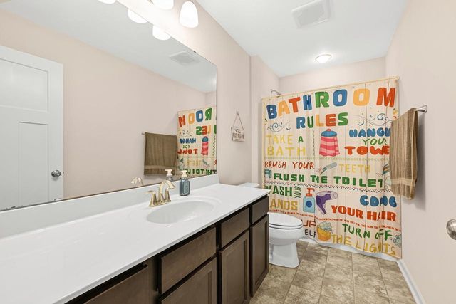 W1171 Meadowsweet PASS, Ixonia, WI 53036