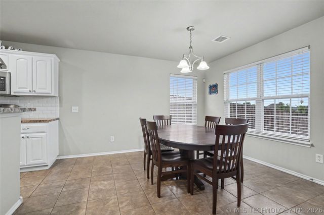 1603 W 119th Street S, Jenks, OK 74037