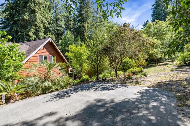9935 Occidental Rd, Sebastopol, CA 95472