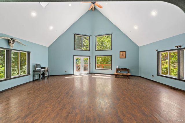 9935 Occidental Rd, Sebastopol, CA 95472