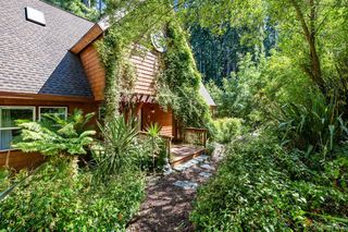 9935 Occidental Rd, Sebastopol, CA 95472