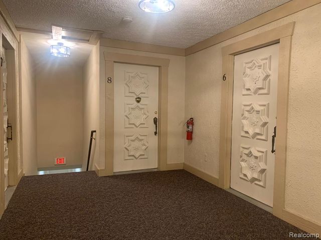 42160 E Woodward Avenue Avenue 8, Bloomfield Hills, MI 48304