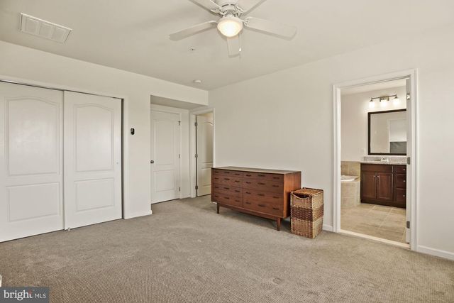 43176 WITHAM SQ, Ashburn, VA 20148
