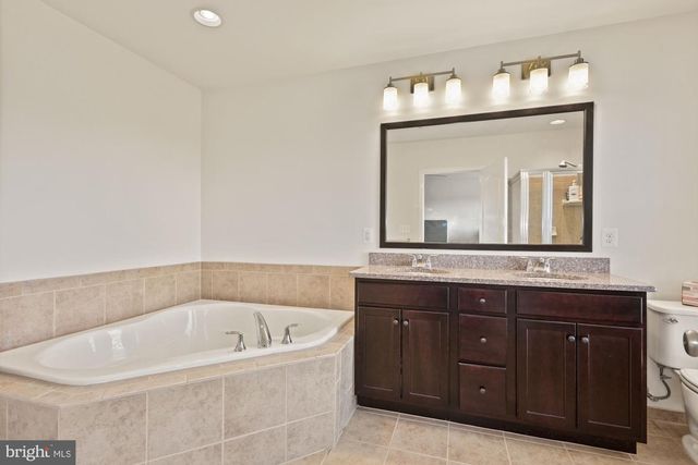 43176 WITHAM SQ, Ashburn, VA 20148