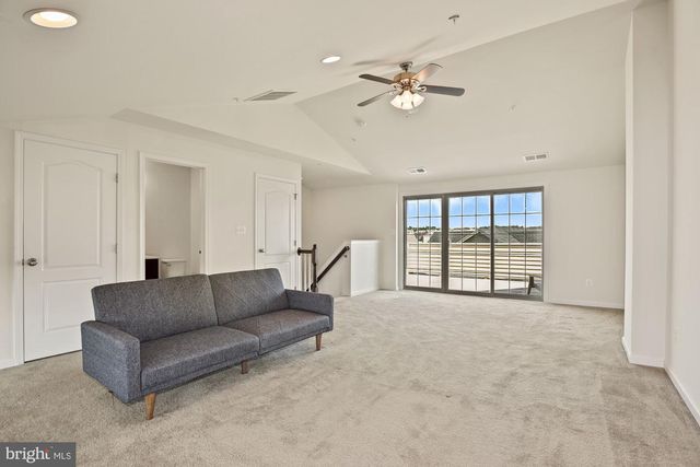 43176 WITHAM SQ, Ashburn, VA 20148