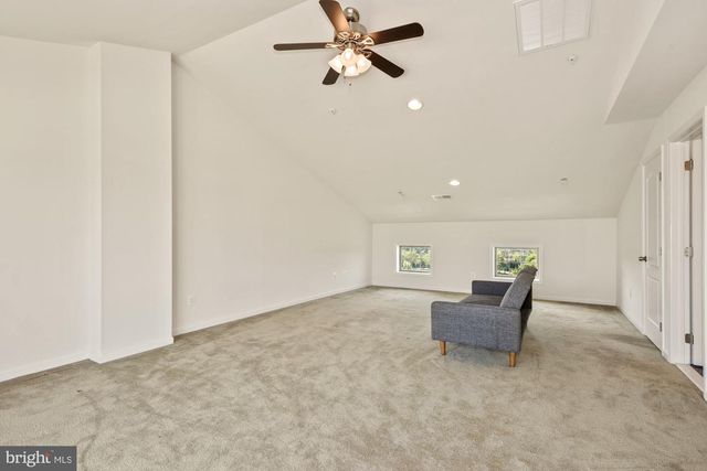 43176 WITHAM SQ, Ashburn, VA 20148