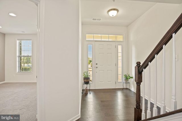 43176 WITHAM SQ, Ashburn, VA 20148