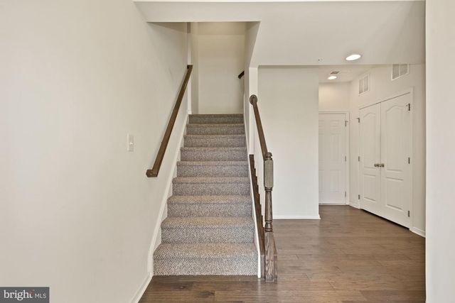 43176 WITHAM SQ, Ashburn, VA 20148