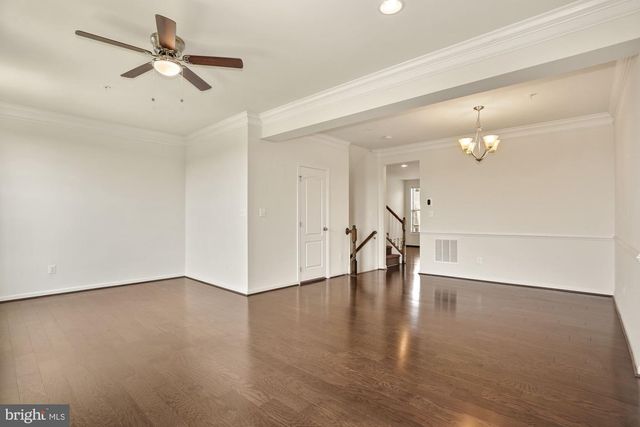 43176 WITHAM SQ, Ashburn, VA 20148