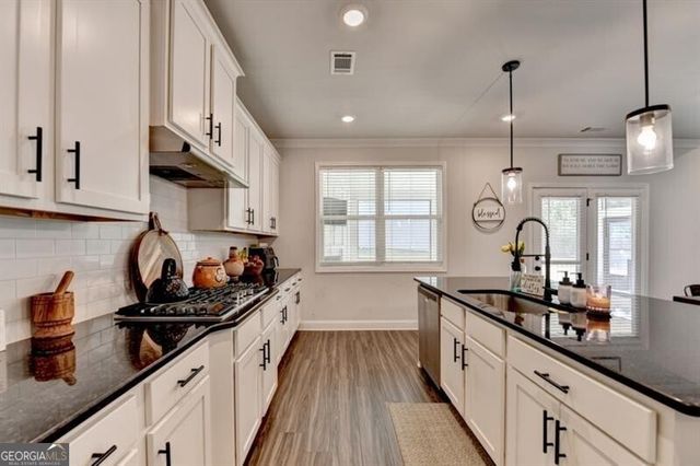 148 Logan Pass Drive, Loganville, GA 30052