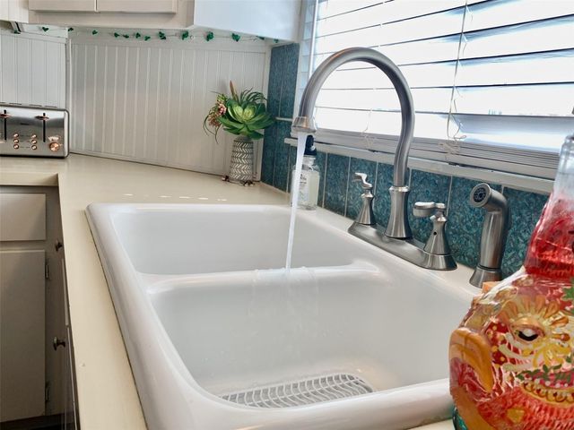 4904 27TH AVENUE W, Bradenton, FL 34209