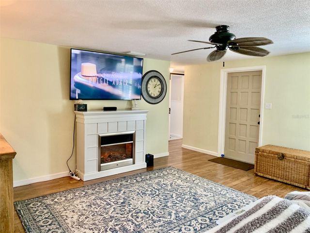 4904 27TH AVENUE W, Bradenton, FL 34209