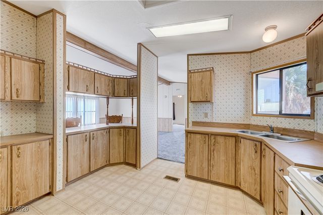 675 Stevens Avenue, Overton, NV 89040