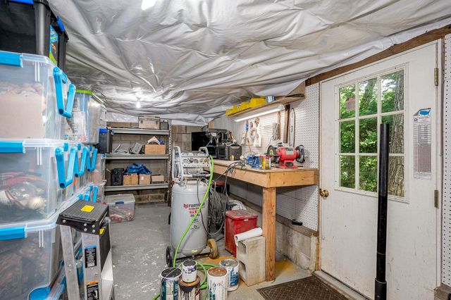 32 Honor Roll Road, Pelham, NH 03076