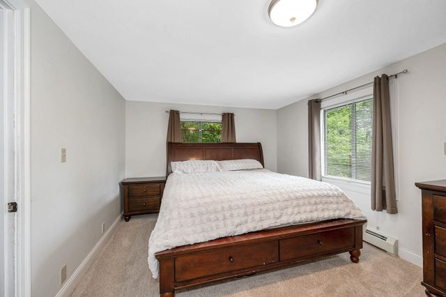 32 Honor Roll Road, Pelham, NH 03076