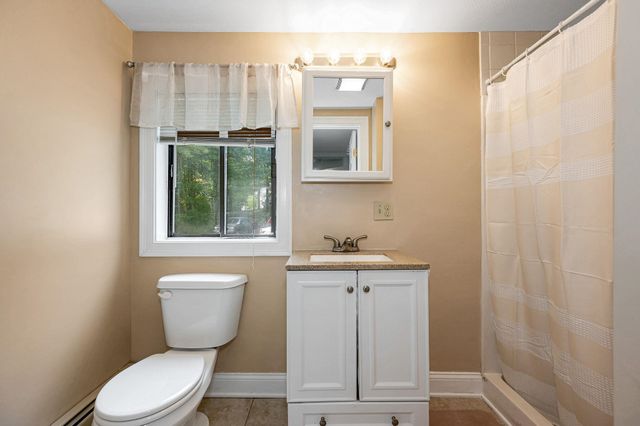 32 Honor Roll Road, Pelham, NH 03076