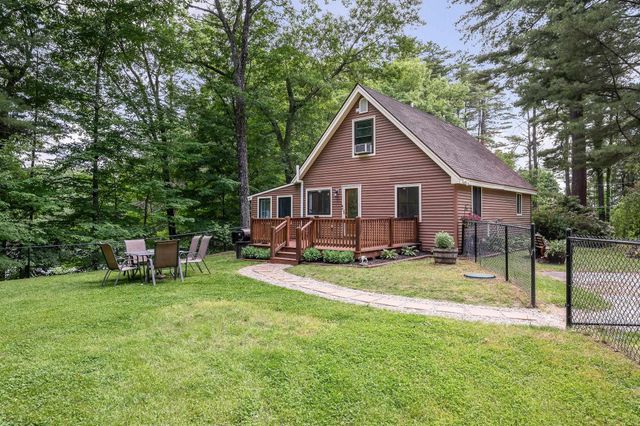 32 Honor Roll Road, Pelham, NH 03076
