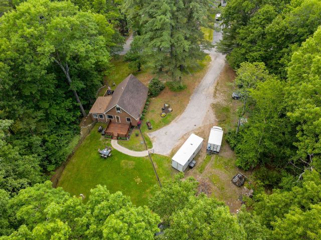 32 Honor Roll Road, Pelham, NH 03076