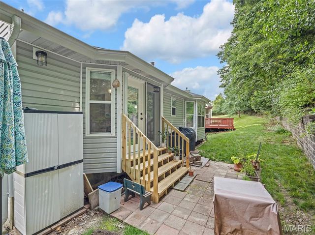 1511 Glenn Brooke Woods Circle, Ballwin, MO 63021