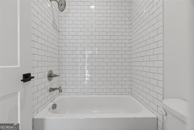 212 Suwanee Avenue, Suwanee, GA 30024
