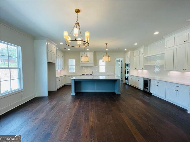 212 Suwanee Avenue, Suwanee, GA 30024