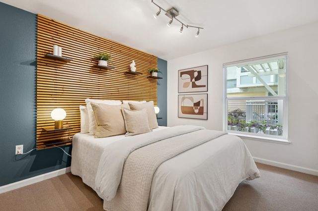 655 12th Street 120, Oakland, CA 94607