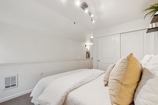 655 12th Street 120, Oakland, CA 94607