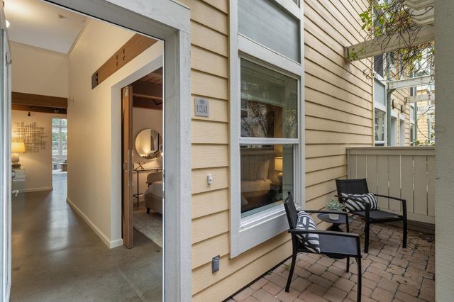 655 12th Street 120, Oakland, CA 94607