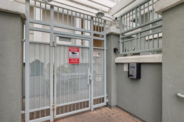 655 12th Street 120, Oakland, CA 94607