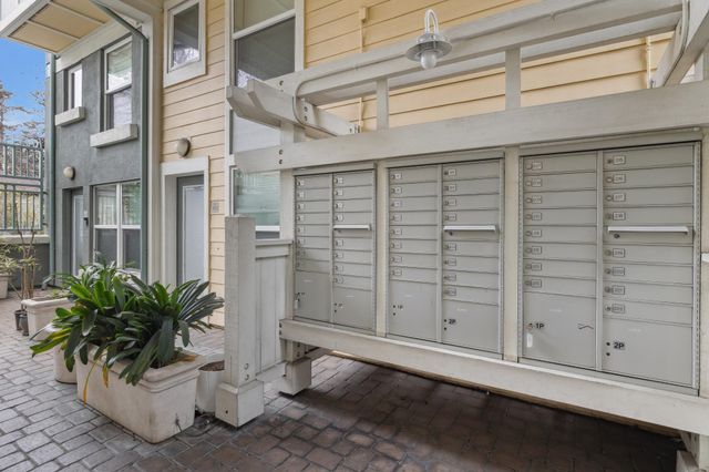 655 12th Street 120, Oakland, CA 94607