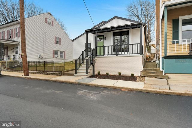 1308 MOUNT HOPE AVE, Pottsville, PA 17901