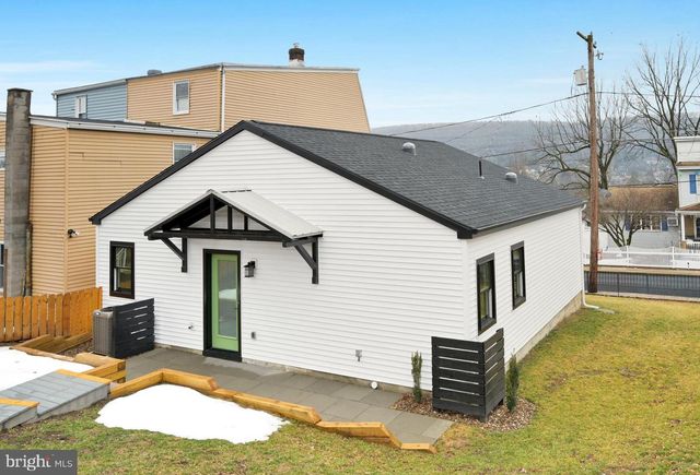 1308 MOUNT HOPE AVE, Pottsville, PA 17901