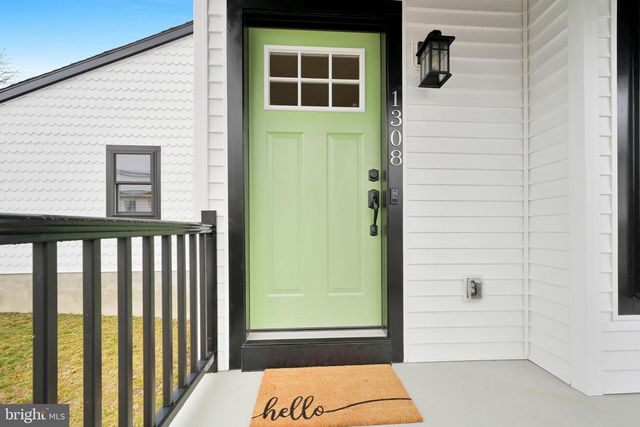 1308 MOUNT HOPE AVE, Pottsville, PA 17901