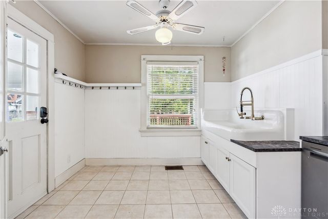 303 Hadley Avenue, Oakwood, OH 45419